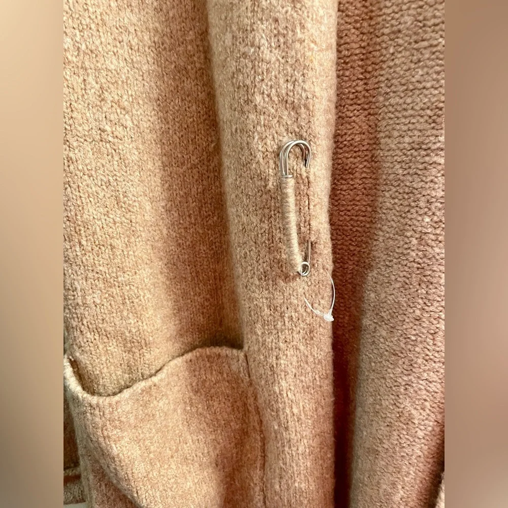 Tahari Long, Open, Beige Cardigan w/ pockets & hood SIZE SMALL NWOT!